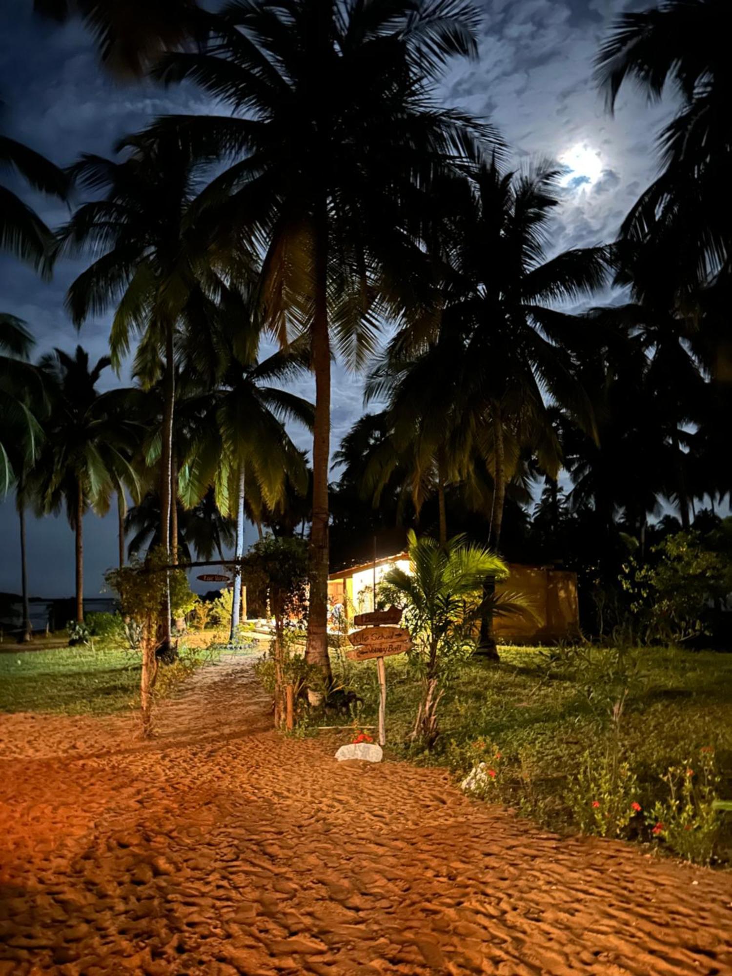 Kitelantis Hotel And Resort Kalpitiya Exterior photo