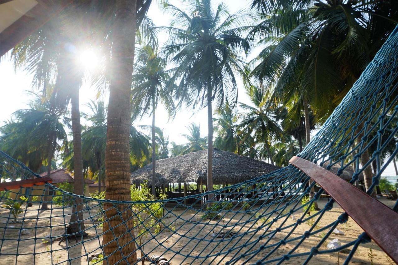 Kitelantis Hotel And Resort Kalpitiya Exterior photo